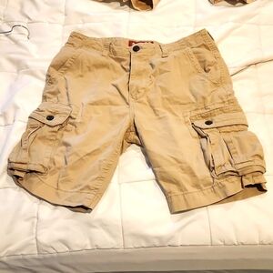 Men's Arizona khaki cargo shorts,  classic fit size 31 waist.